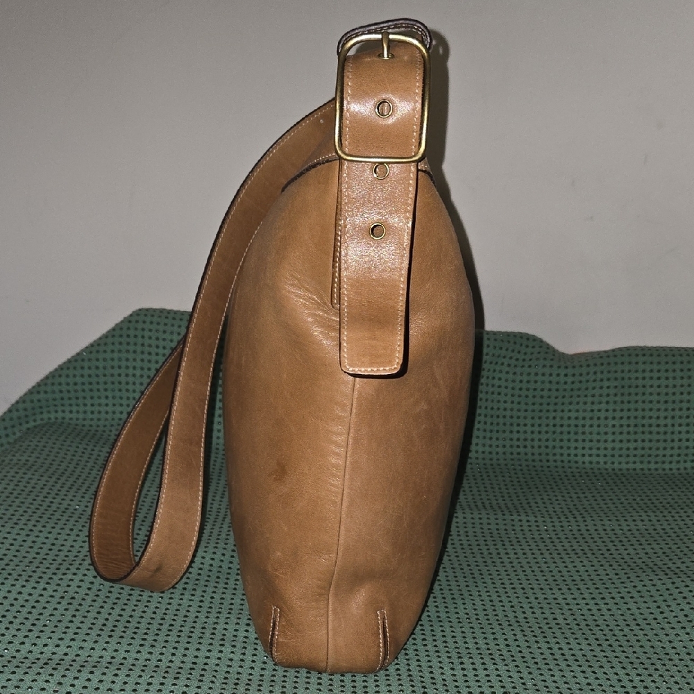 Coach Tan Leather Shoulder Bag - Picture 6 of 16